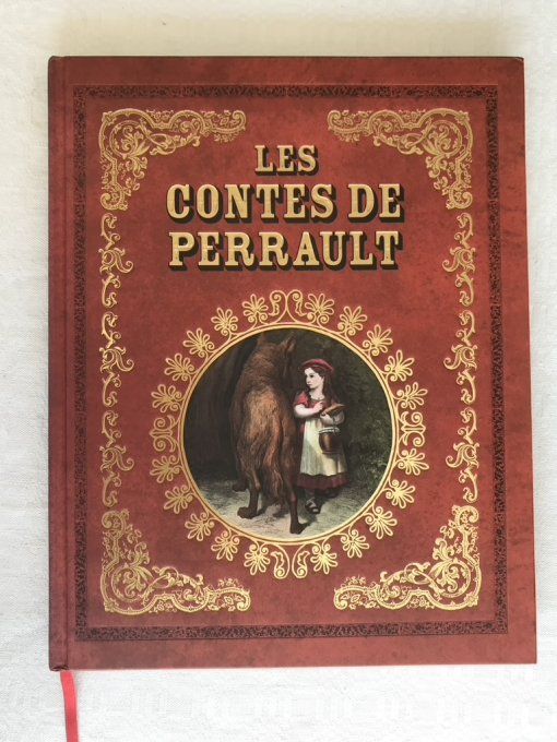 Livre Les contes de Perrault, magnifiques illustrations par Gustave Doré