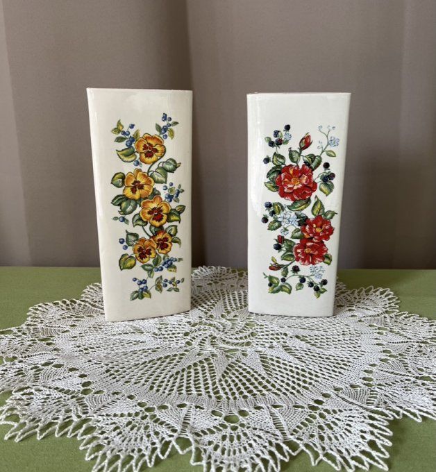 Paire d'Humidificateurs de Radiateur / Vases Décoratifs Vintage en céramique