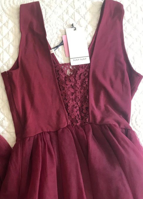 1 Robe de cocktail Naf naf avec jupon en tulle, dos dentelle, Taille L, Neuve