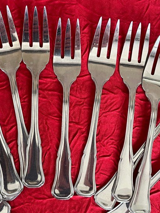 12 fourchettes à dessert vintage en inox – joli coffret – charme d’antan