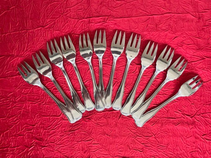 12 fourchettes à dessert vintage en inox – joli coffret – charme d’antan