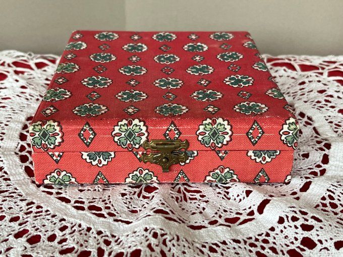 12 fourchettes à dessert vintage en inox – joli coffret – charme d’antan