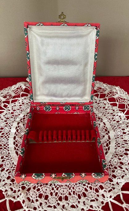 12 fourchettes à dessert vintage en inox – joli coffret – charme d’antan