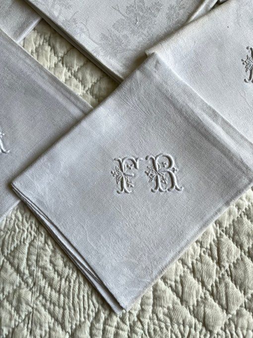 12 serviettes anciennes en tissu damassé, monogramme FR