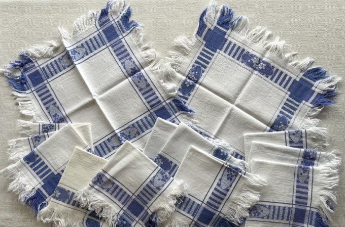 12 Serviettes de tables anciennes, tissu en coton bleu et blanc