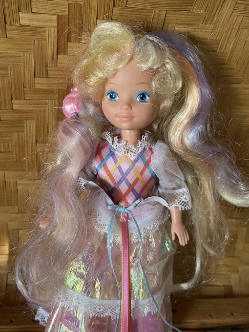 Poupée vintage, 1986, Lady Lovely Locks, Dame Boucleline, avec lot de vêtements