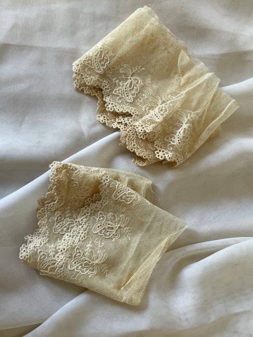 2 bandes de dentelles anciennes sur tulle
