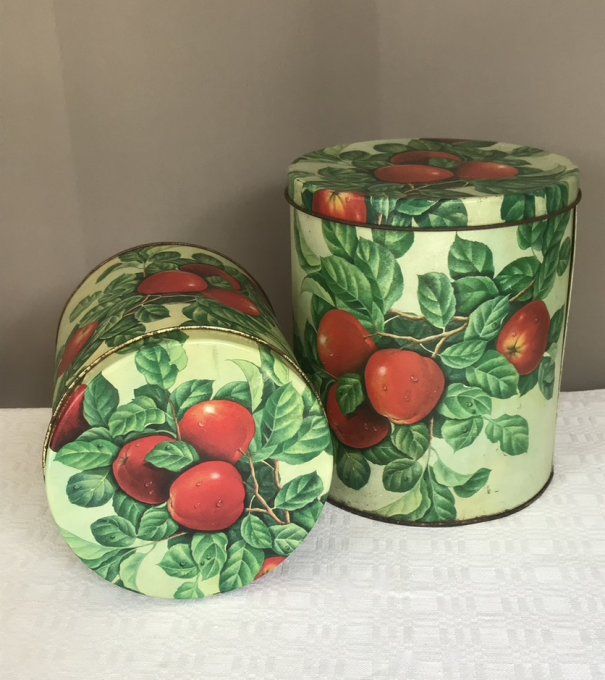 2 Boites métal vintage, décor cerises