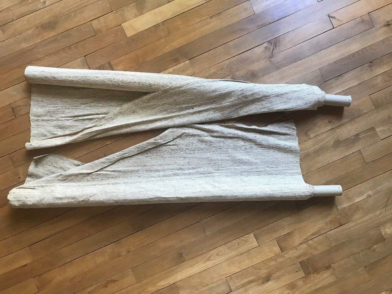 2 Coupons de 3 mètres de soie sauvage Écru, venant de Bénarès en Inde