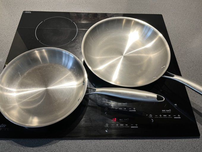 2 Poêles de la marque Menastyl Trinox 24/28cm, en inox