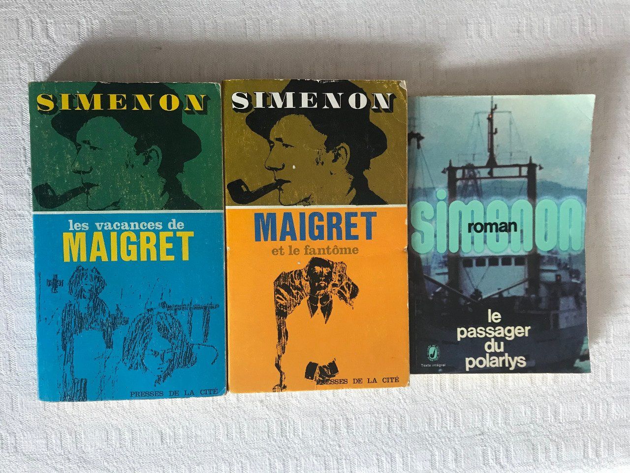 3 Livres de poche de collection ! Maigret et le fantôme et Les vacances de Maigret, Simenon, 1967