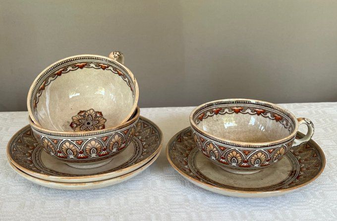 3 Tasses et sous tasses en faïence fine Bates Elliott & Co, Décor Grecian Border, XIXe siècle