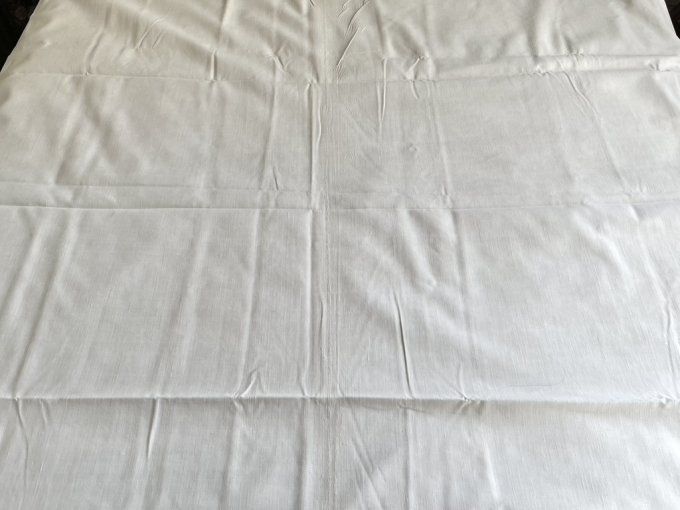 Grand drap d'antan lin fin, couture d'assemblage