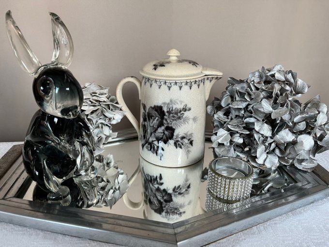 Rare ! Ancien pichet, pot à lait et son couvercle en faïence de U&C Sarreguemines décor Flore 