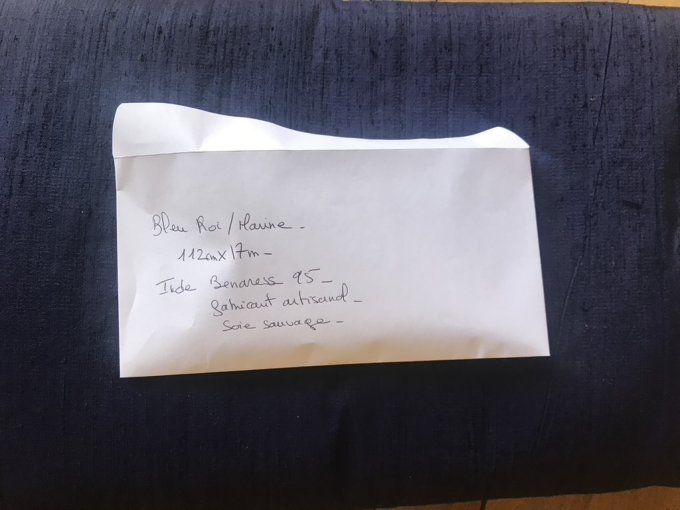 Grand coupon de tissu de soie sauvage, Bleu roi / marine, Provenance Inde