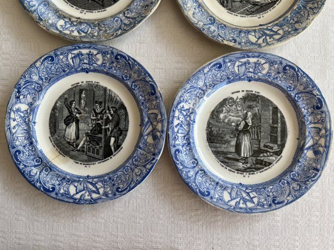 6 Assiettes parlantes anciennes,  "Histoire de Jeanne d'Arc"  porcelaine de Gien