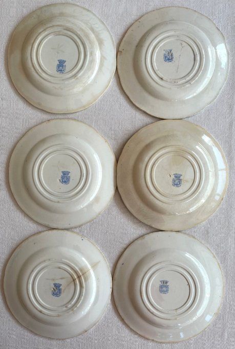 6 Assiettes parlantes anciennes,  "Histoire de Jeanne d'Arc"  porcelaine de Gien