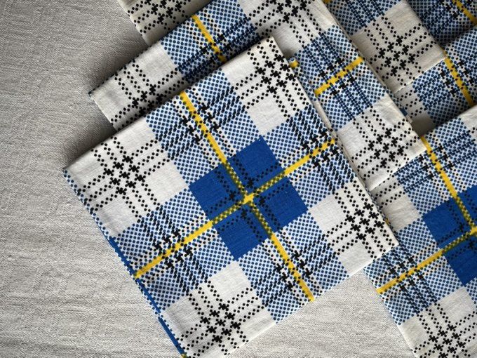 6 serviettes de table vintage, tons bleu et jaune, Neuves