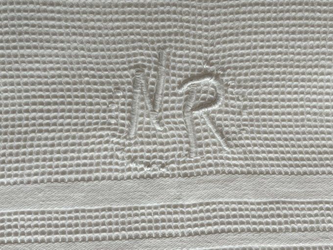 12 Serviettes de toilette blanches, nid d'abeille, brodées NR, Neuves