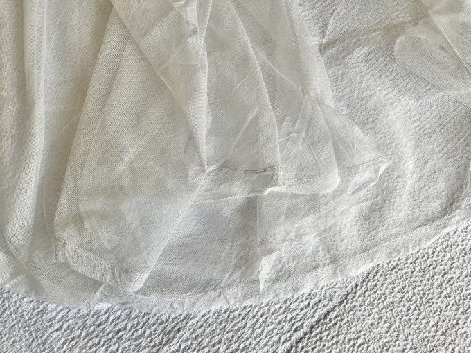 Ancien voile de mariée vintage en tulle blanc - Forme demi-lune - 