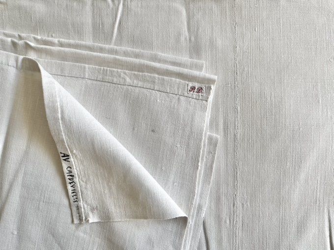 Grand drap d'antan lin fin, couture d'assemblage