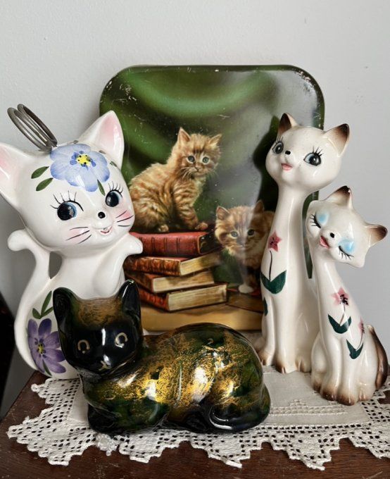 Adorable chat, presse papier, figurine laquée,collection,chat,