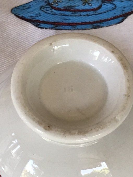 Ancien bol grand modèle, petites fleurs, gien