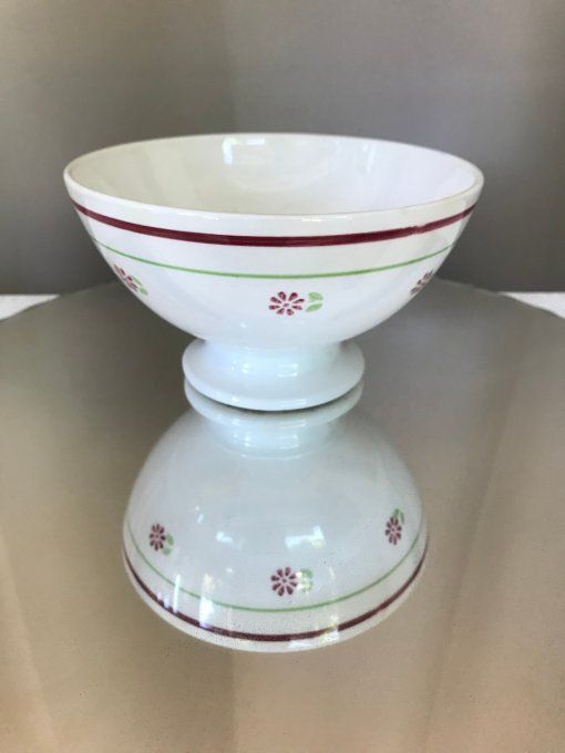 Ancien bol grand modèle, petites fleurs