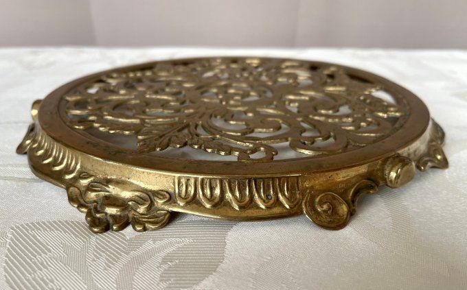 Ancien Dessous de Plat Laiton Ajouré Ciselé façon Dentelle