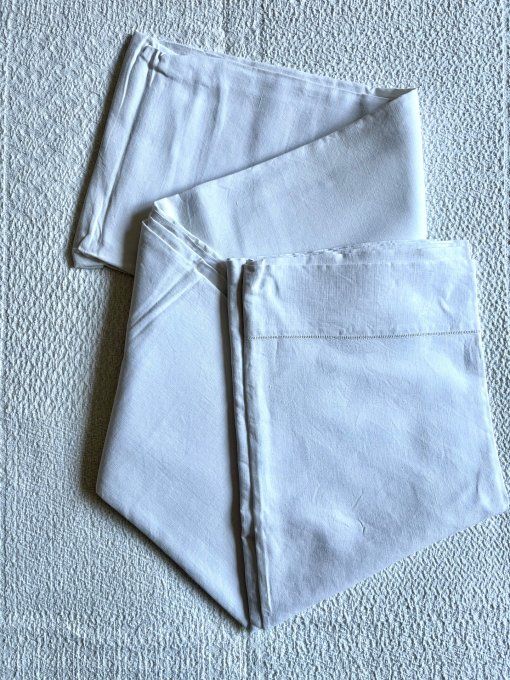 Ancien drap blanc en fil de lin, broderie, monogramme MB