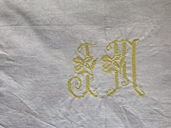 Ancien drap en métis, monogramme JM, Jamais utilisé !