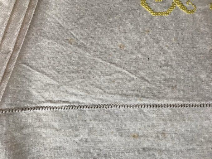 Ancien drap en métis, monogramme JM, Jamais utilisé !