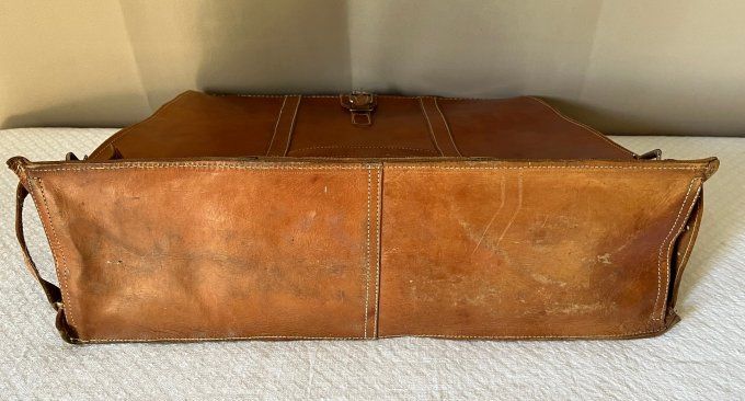 Ancien grand cartable de medecin en cuir marron