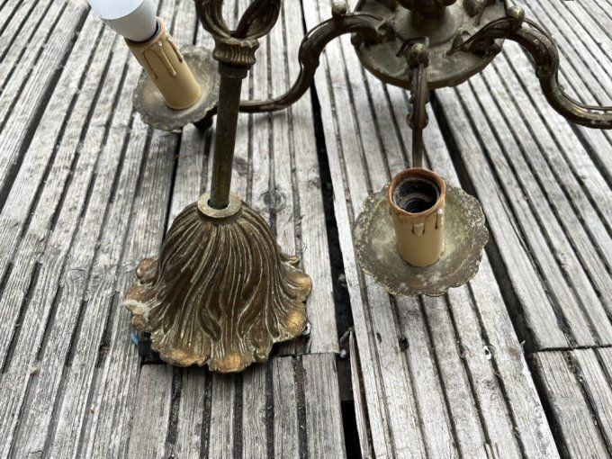 Ancien lustre suspension 6 bras de style Louis XV en bronze ou laiton patiné