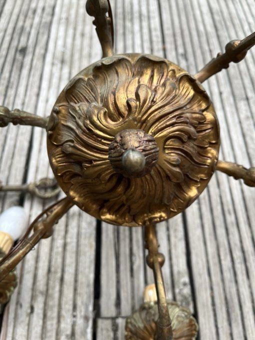 Ancien lustre suspension 6 bras de style Louis XV en bronze ou laiton patiné