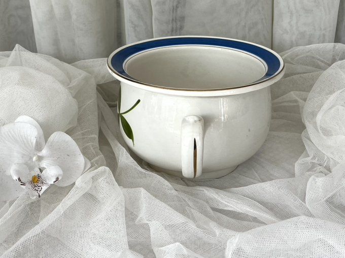 Ancien pot de chambre "À la mariée" en terre de fer - Digoin-Sarreguemines - Fin XIXe siècle