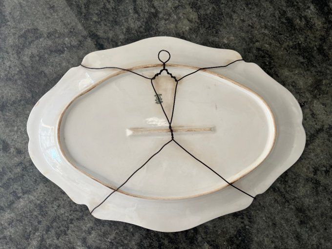 Ancienne assiette décorative, femmes bretonnes, porcelaine de Limoges William Guérin, début XXème