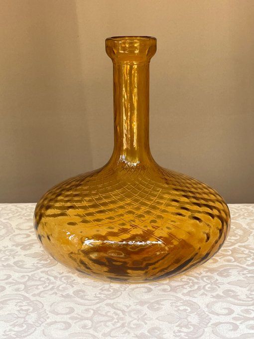 Ancienne carafe style Empoli en verre ambre à décor de croisillons
