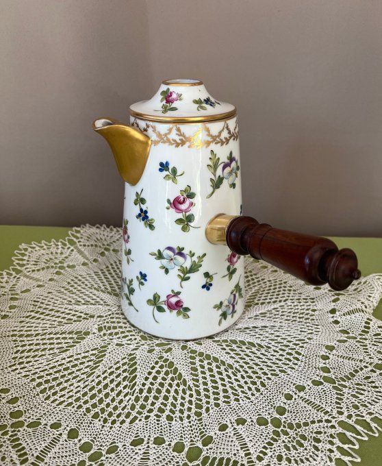 Ancienne chocolatière en porcelaine de la Maison Delvaux
