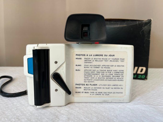 Appareil photo Polaroid Swinger Model 20 dans son carton d'origine, Vintage