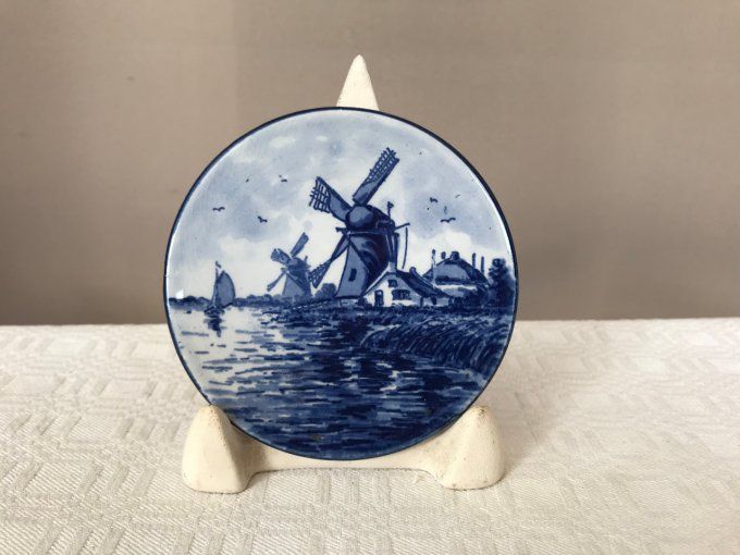 Assiette miniature en céramique, signé Delft Blauw