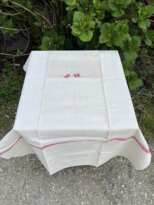 Ancienne nappe de vigneron utilisée aux moments des  vendanges, Monogramme JM