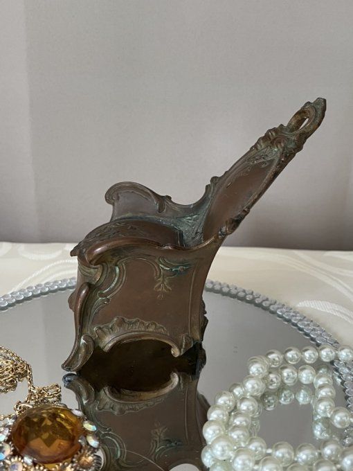 Boîte à bijoux en forme de fauteuil, Art Nouveau, Élégance d’antan