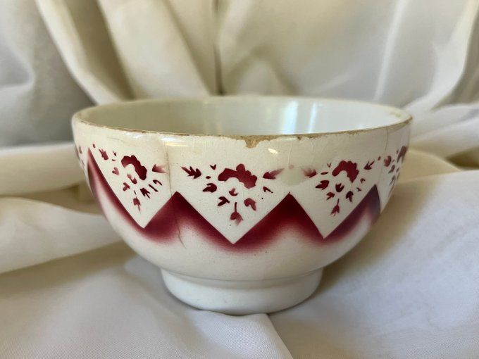 Bol Ancien en faïence "Granit" K.GY. Hungary - Motif floral rouge - Vaisselle Vintage Hongroise