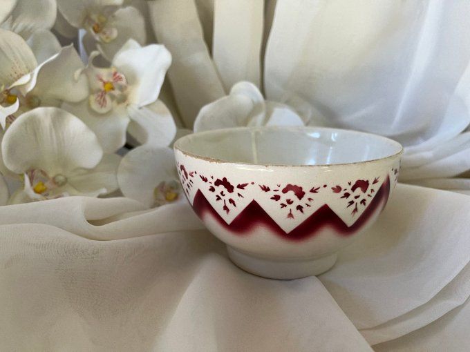 Bol Ancien en faïence "Granit" K.GY. Hungary - Motif floral rouge - Vaisselle Vintage Hongroise