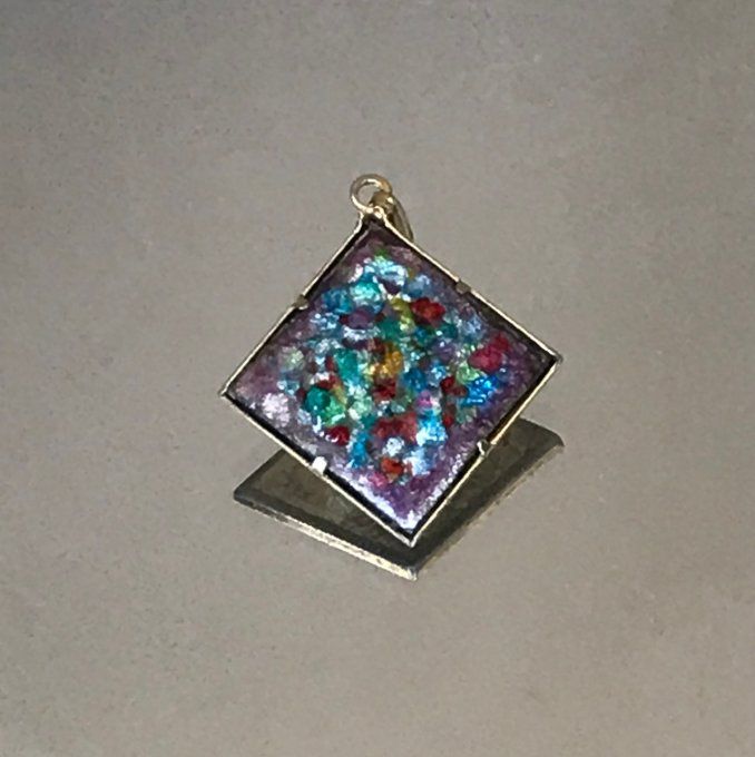 Broche et pendentif, multicouleurs