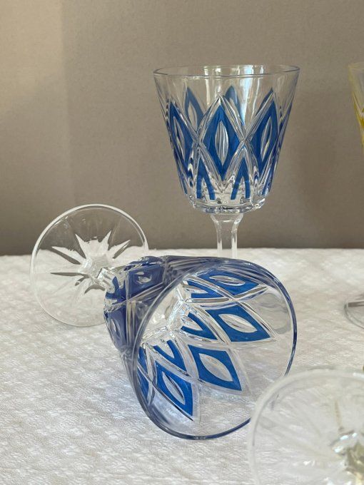 Lot de 6 verres à vin blanc Arlequin, vintage 