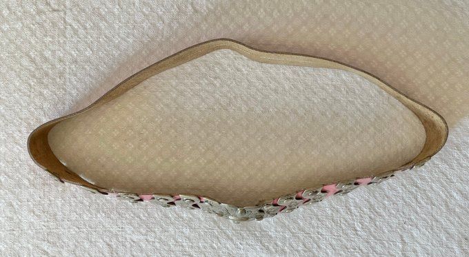 Ceinture vintage en croûte de cuir rose plaques et boucle en métal argenté