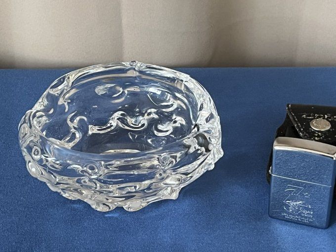 Cendrier / vide-poches en cristal, France, années 60–70, attribué à Schneider