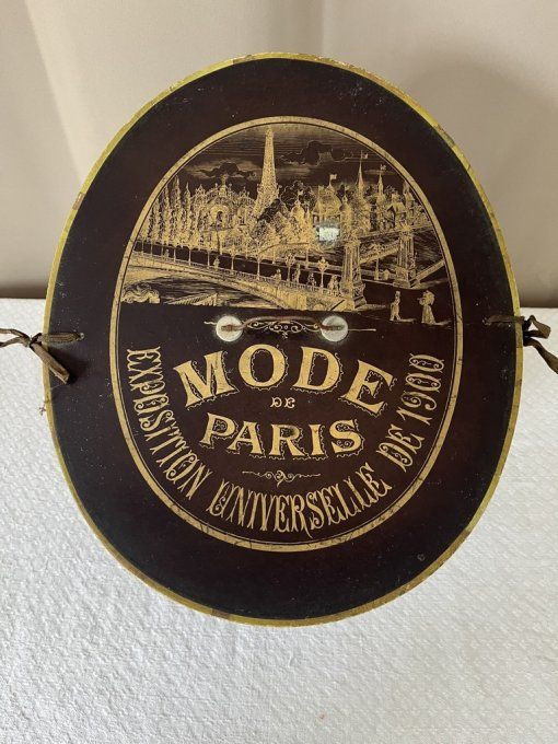 Chapeau, Haut de forme avec sa boite, Mode de Paris, Exposition universelle 1900